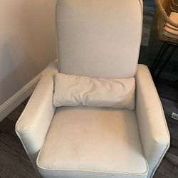 **FREE**Nursery Glider 