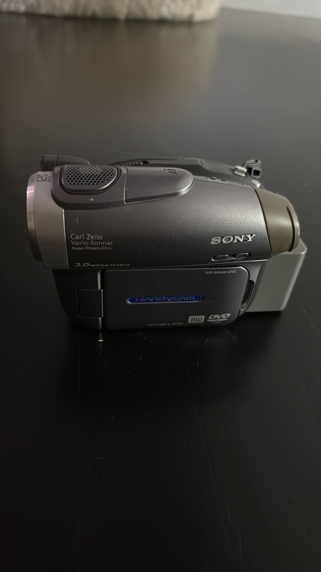 Sony Handycam DCR-DvD403