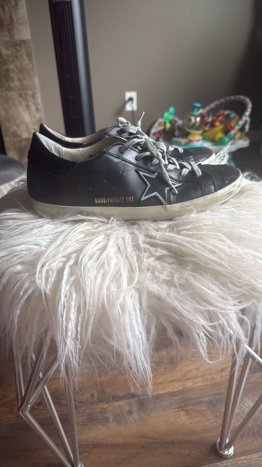 Women’s Black Golden Goose Size 40-9-9.5
