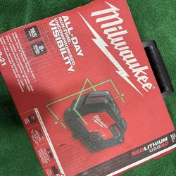 Milwaukee Cross Line Laser And Plumb Points USB Red Lithium Read Below 