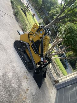 Renta Mini Skid Steer