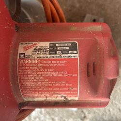 Heavy Duty  Milwaukee Magnum Miter Saw 10inch