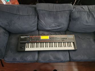 Roland Juno-G 128 voice expandable synthesizer
