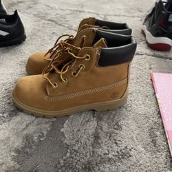 Boys Jordan’s/Timbs So 12