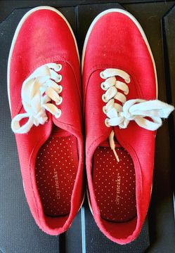 City Sneaks Red Canvas Shoes