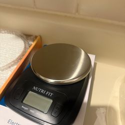 Digital Kitchen Scale Weight Grams and Ounces for Weight Loss, Accurate Cooking Baking Scale LCD Display Max 11lb 1g Increment with Wide Stainless Ste