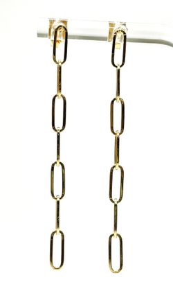 Modern Elegance: 18KT Yellow Gold Chain Drop Earrings