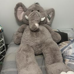 Giant Stuffed Animals Elephant And Bear