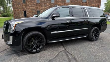 2019 Cadillac Escalade ESV