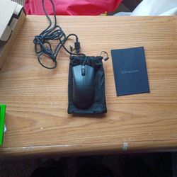 RAZER DEATHADDER V3 Wired Gaming Mouse. 