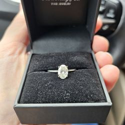 14k White Gold Diamond Ring 