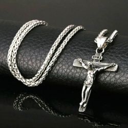 NEW Stainless Steel Jesus Christ Crucifix Cross Pendant Chain Necklace