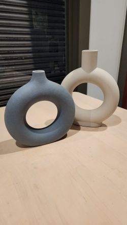 Decor - pottery, vases, sculpture