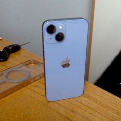 iPhone 14 128g w/ warranty