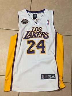 Kobe Bryant jersey