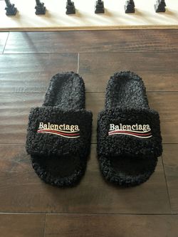 1:1 Balenciaga Fur Slides “Black”