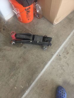 Low Profile Floor Jack