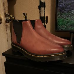 Dr Martens 2967 Chelsea Boots