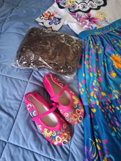 Mirabel's costume 3-4 yrs