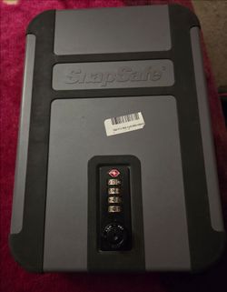 Snap safe lock box in good used condition