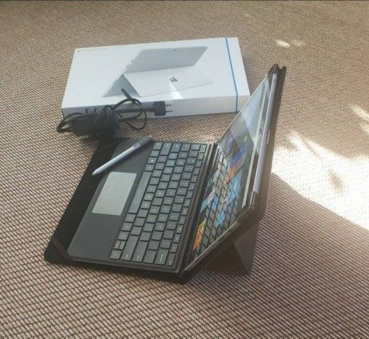 Microsoft Surface Pro 4.                Like New