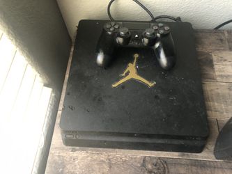 PS4 Slim Pro/32 Inch Sony Tv