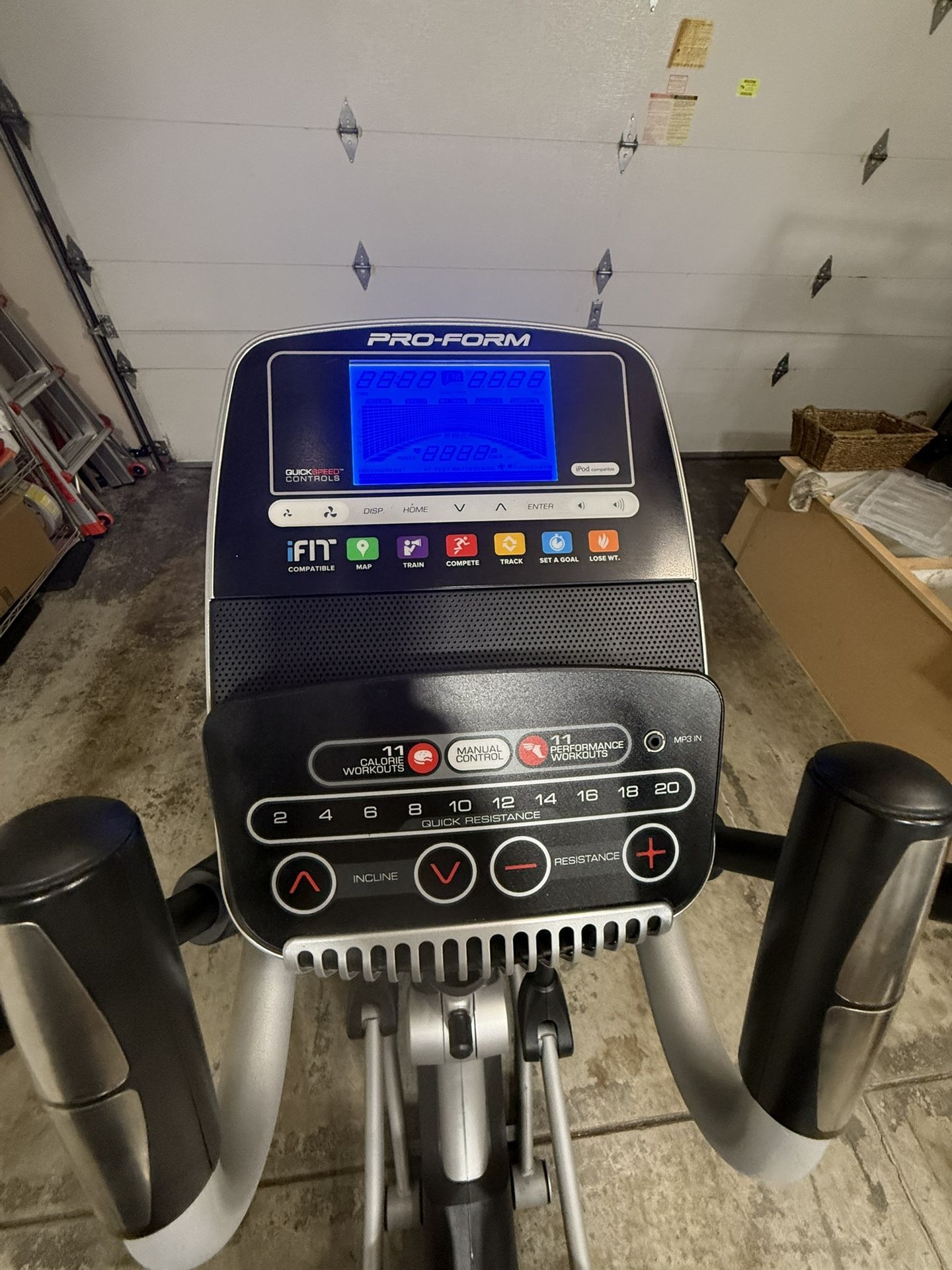 Pro-Form Elliptical Excellent Condition