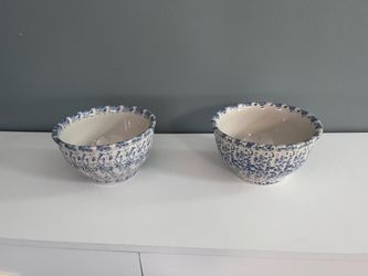 Set of 2 Blue & White Speckled Ceramic Bowls