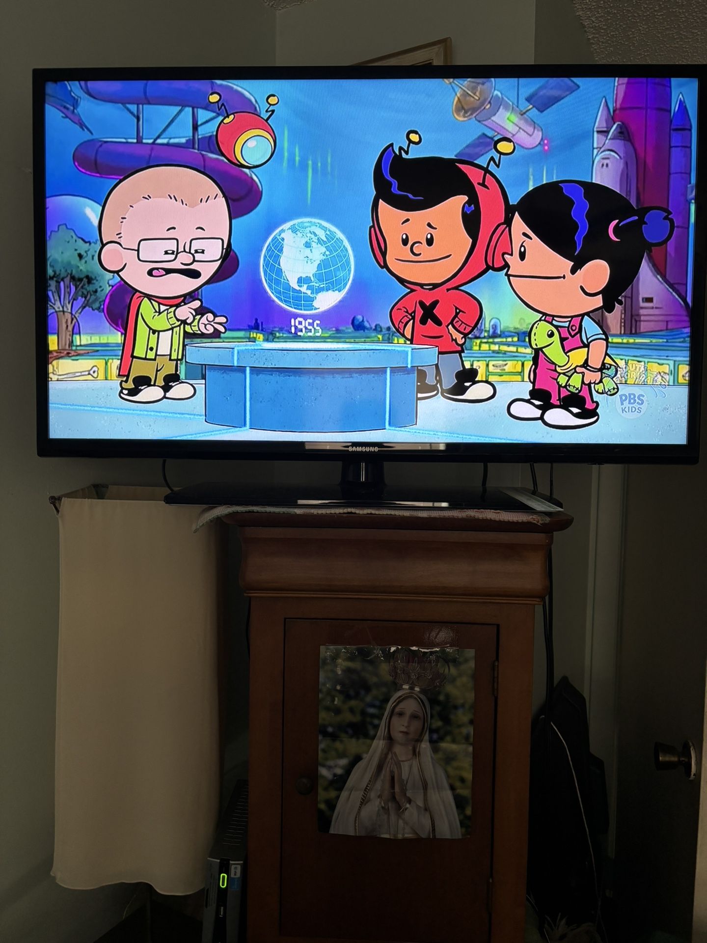 Samsung 50 Inch TV With Remote 