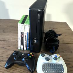 Xbox 360 Slim S 320gb System Bundle w 2 OEM Controllers - Tested