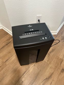 Cross cut paper shredder
