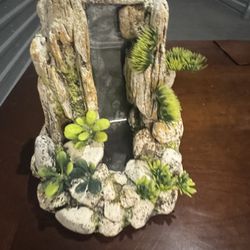 Fish/reptile Waterfall Toy