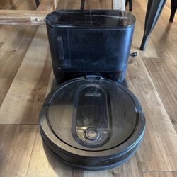 Shark Robot Vacuum 
