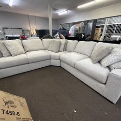 Brand New Ashley’s Performance Fabric Sectional Set 