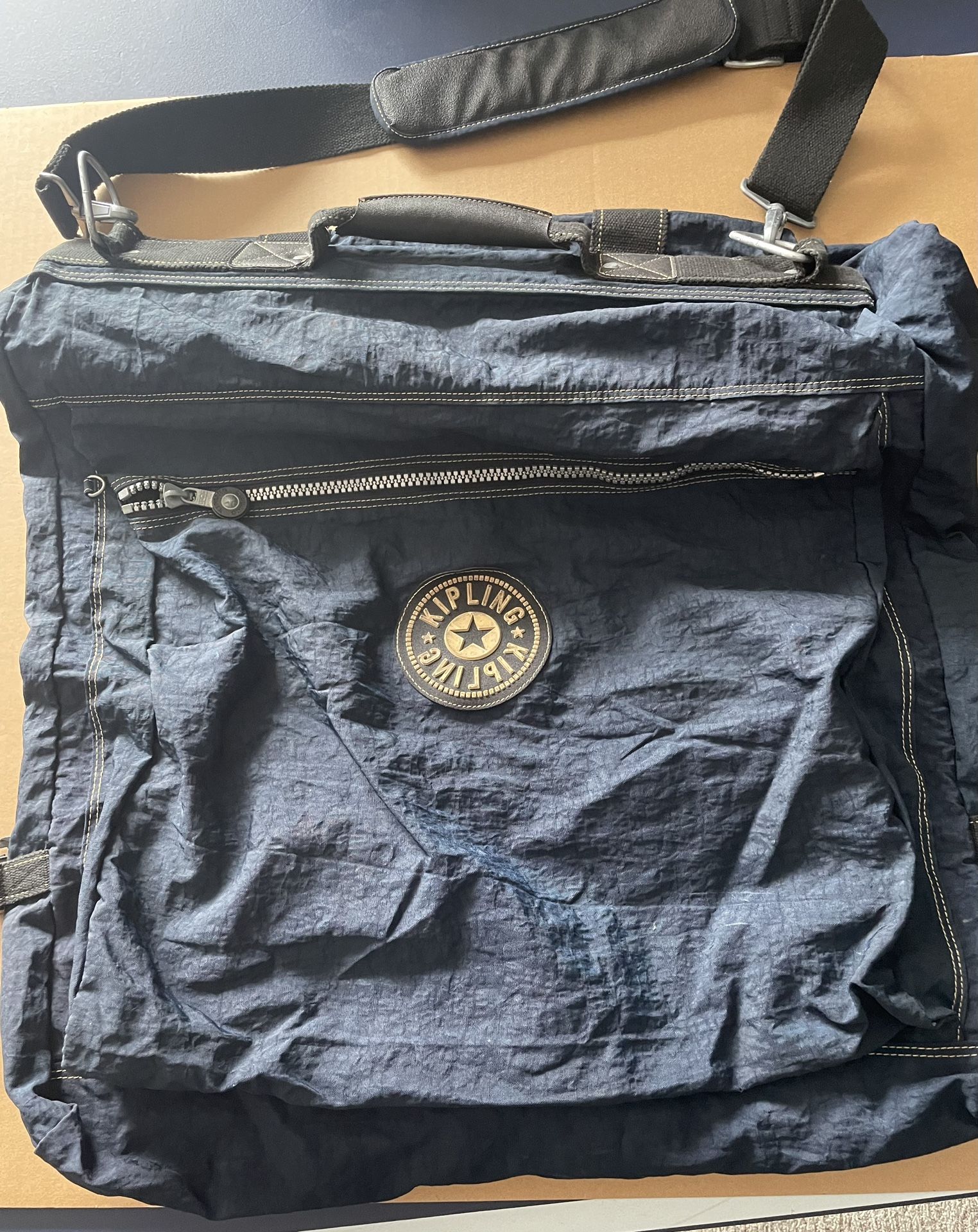 Luggage Kipling Garment Bag