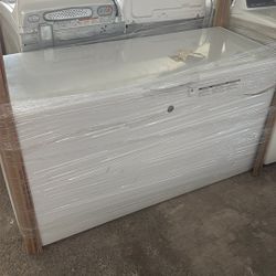 GE Freezer 63 Inch