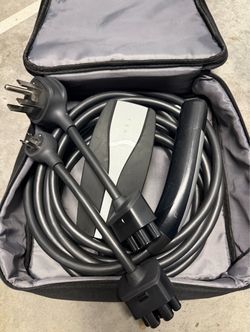 Tesla mobile gen 2 charger
