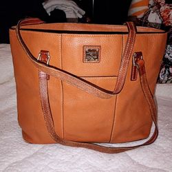 Dooney & Bourke Genuine Leather Authentic Bag