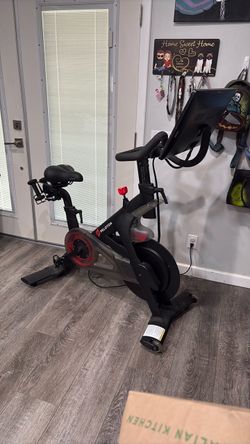 Peloton exercise bike