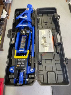 Duralast 2.5 Ton Hydraulic Trolley Jack and jack stands