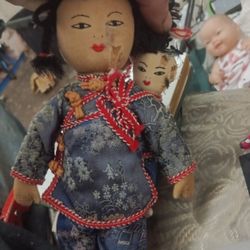 Japanese Doll With Daughter 