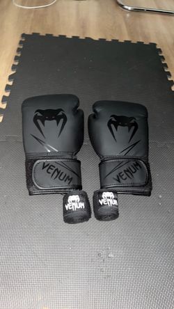 Venum Boxing Gloves with Hand Wraps