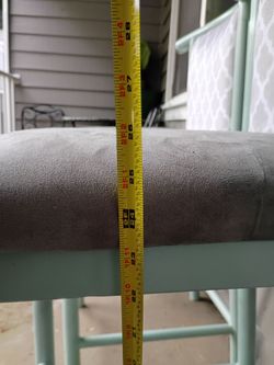 Free Bar Stools