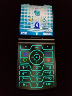 Motorola Razr 2020 5G Liquid Mercury Smartphone for Sale in Corp