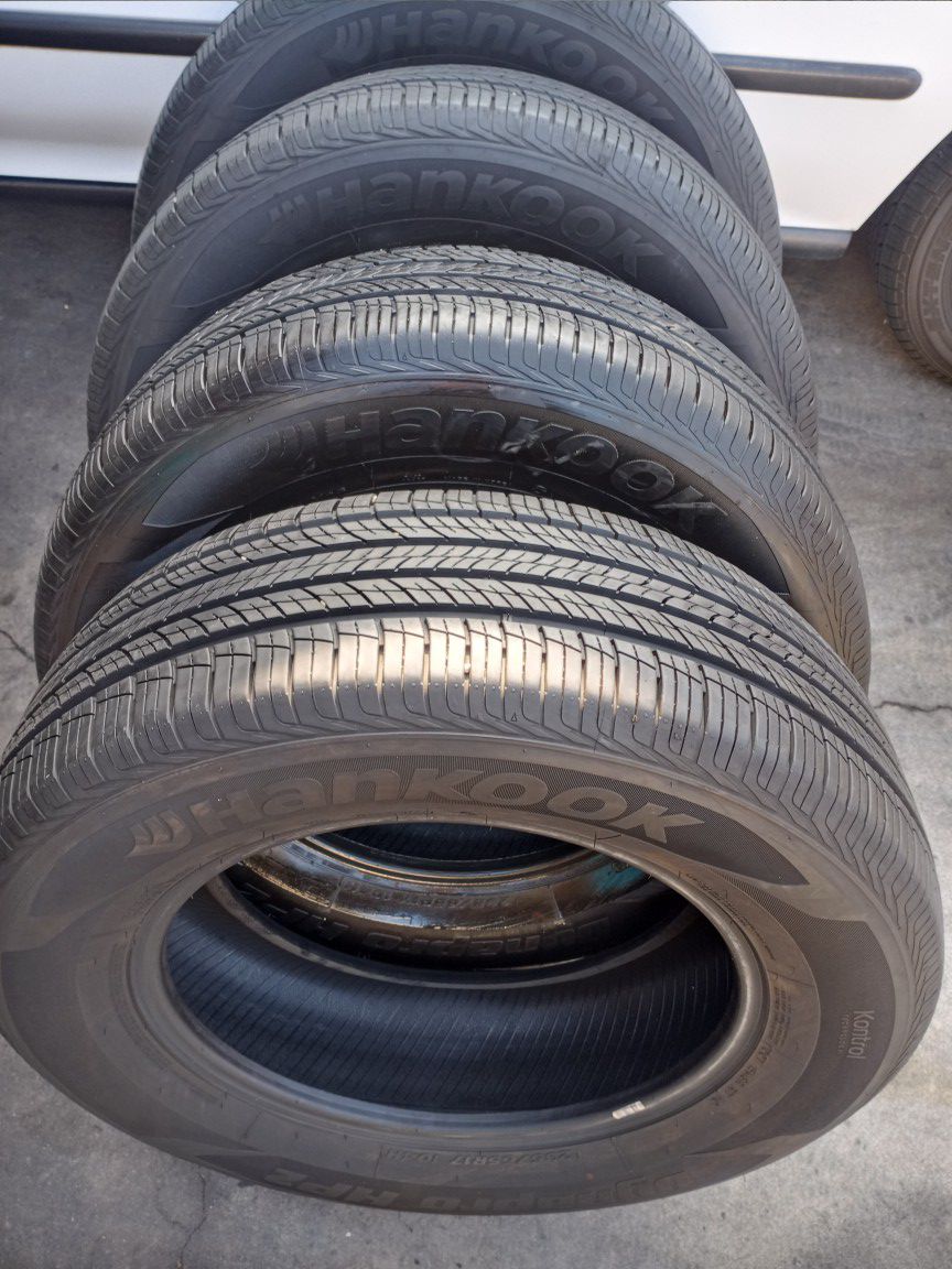 I sell this set of tires Hankook 235 65 17 "80%