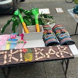 Hawaiian Luau Party Decor Graduating? Or Stitch Party? 