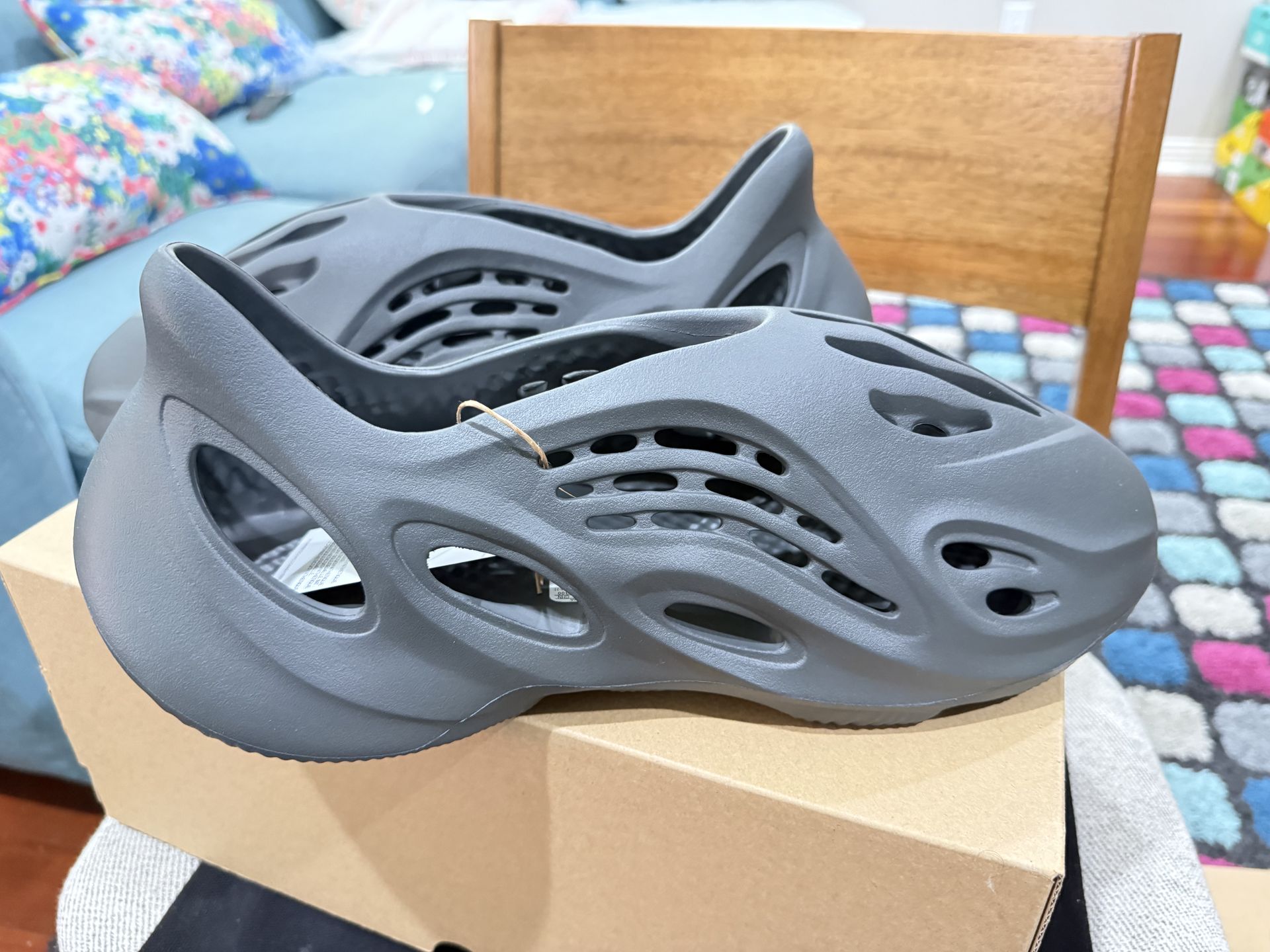 Adidas Yeezy Foam Runner Carbon Size 13 Mens