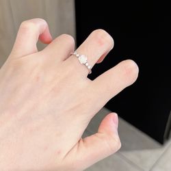 Rose under the moon Exquisite light luxury simple high-grade small fresh sweet camellia 925 silver versatile three-dimensional flower shining women's 