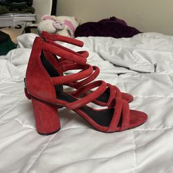 Size 7 Red Rebecca Mainoff Heels