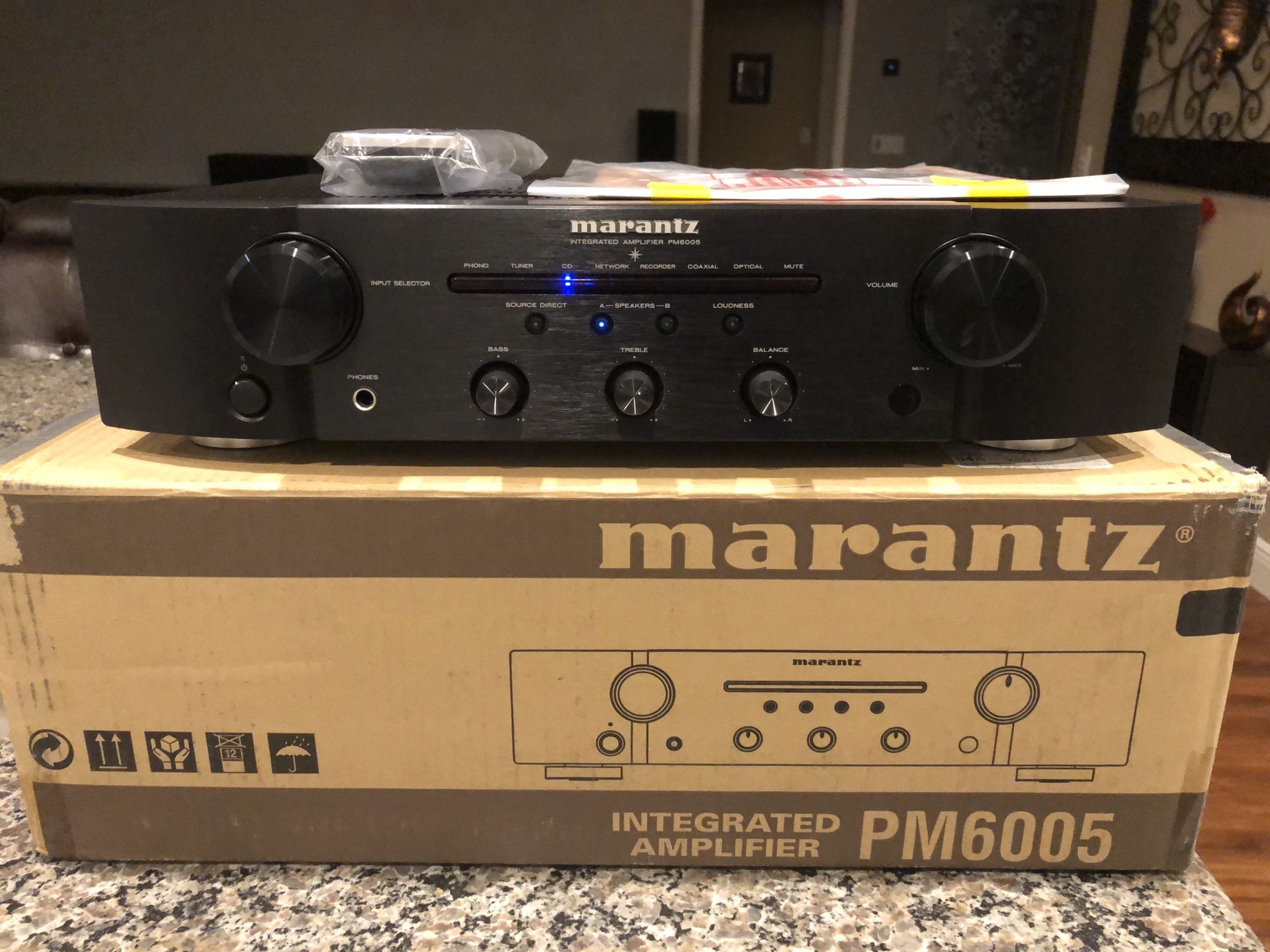 Marantz PM6005 Stereo Receiver